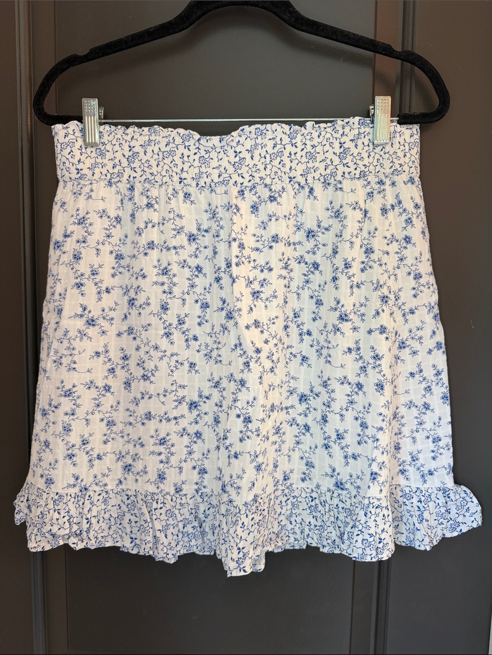 White and Blue Floral Ruffle Hem Skirt Size M